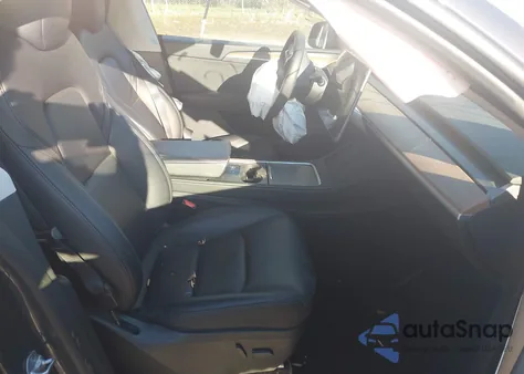 2023 Tesla Model Y Awd/Long Range Dual Motor All-Wheel Drive z USA, uszkodzony, nr VIN 7SAYGAEE9PF948825